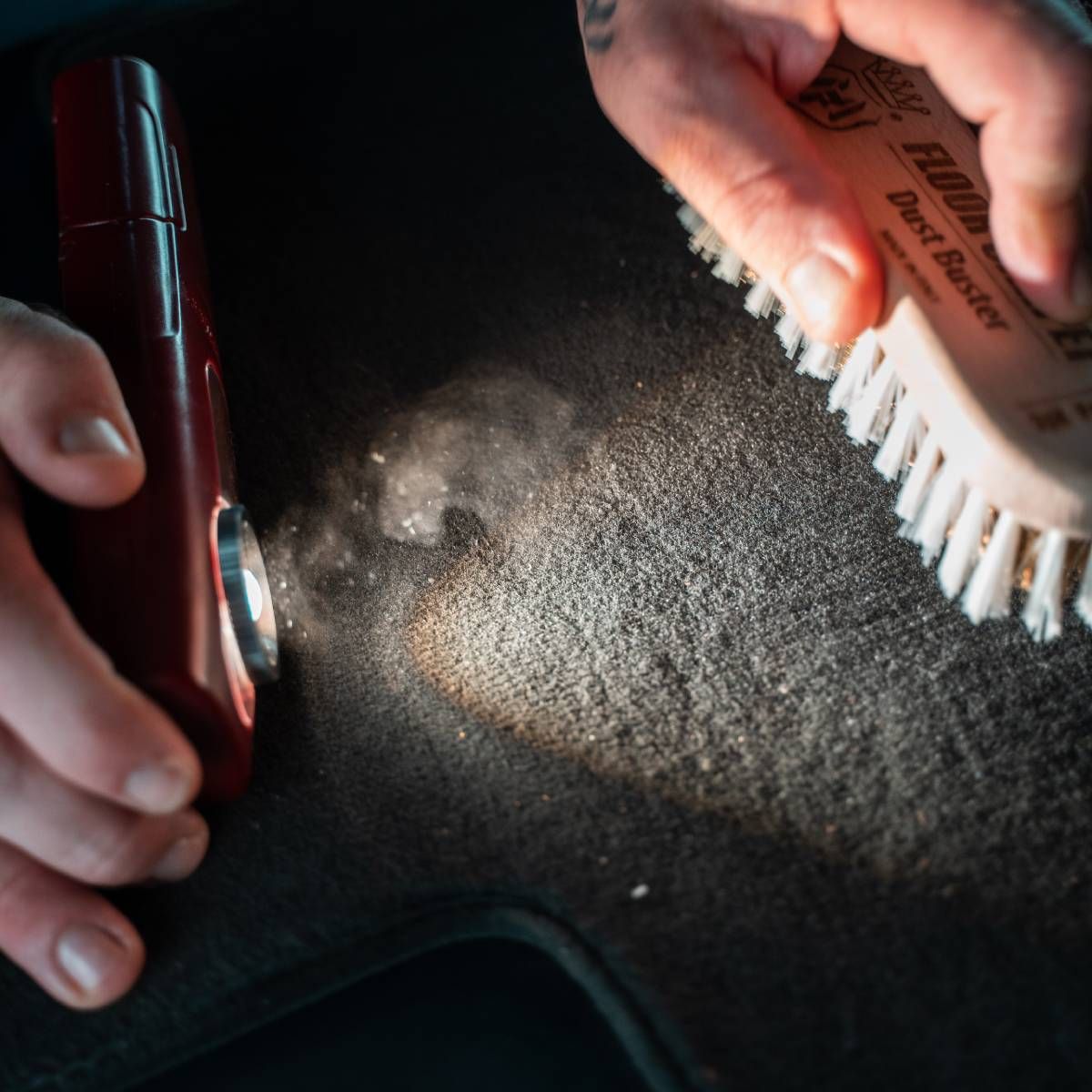 Perie pentru covoare Labocosmetica FLOOR CARPET BRUSH
