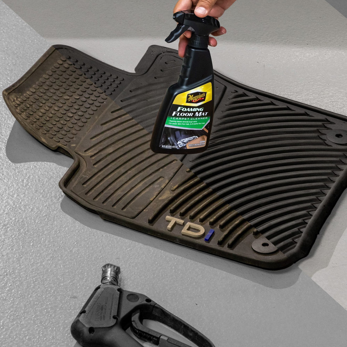 Meguiar's Foaming Floormat and Carpet Cleaner, Deep-Cleaning 437ml