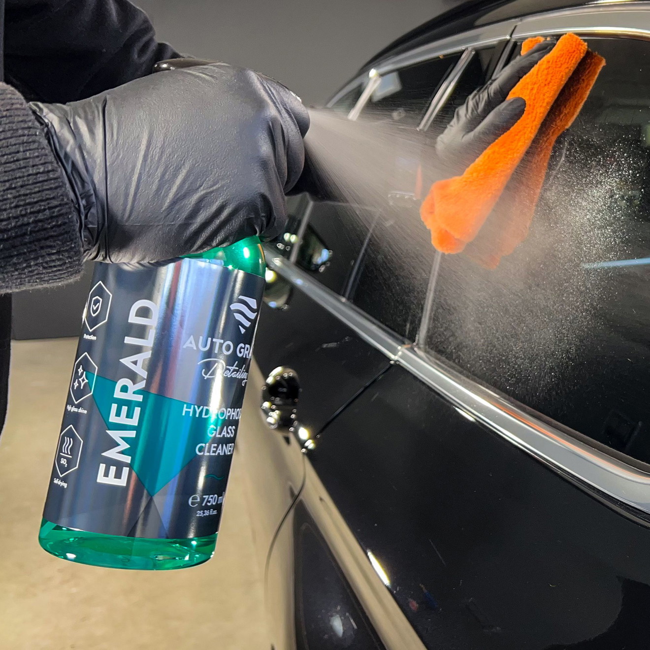 AUTO GRAPH EMERALD Хидрофобен стъклен почистващ препарат 400ml